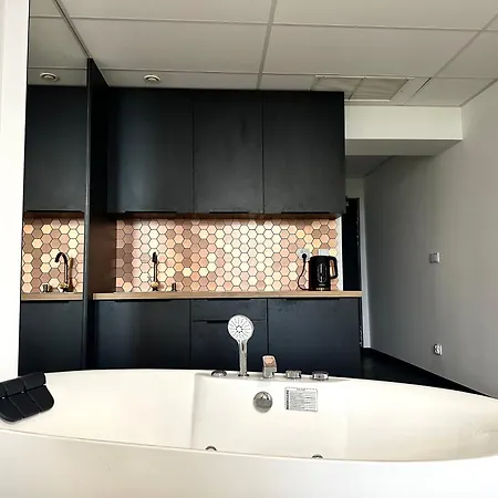 Bierutowska - Lift & Laundry Appartamento *